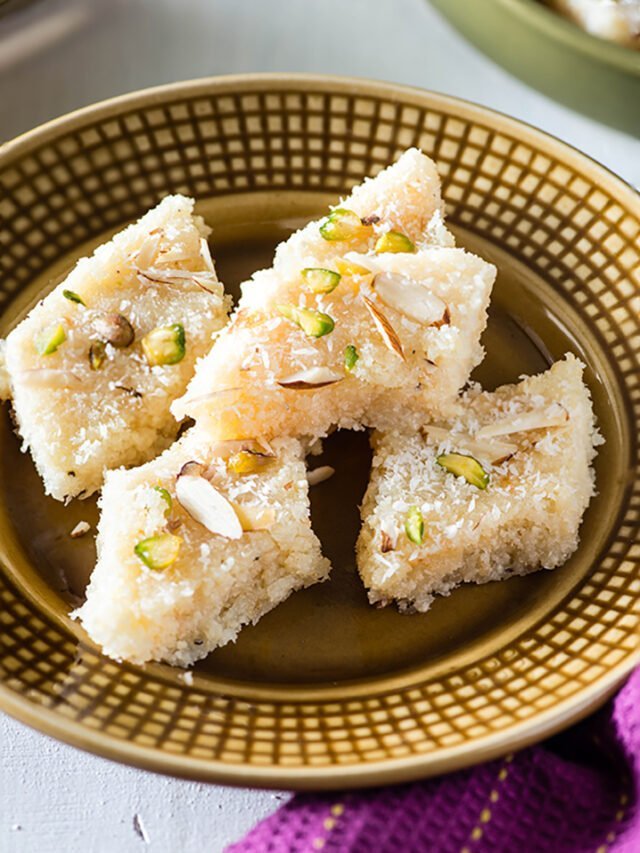 Nariyal ki Barfi Recipe in Hindi